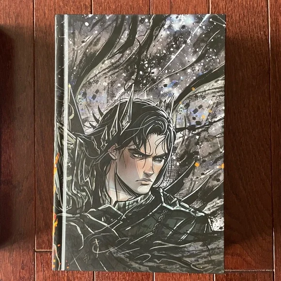 Lightlark Dueling Crowns Edition Book - Picture 3 of 8